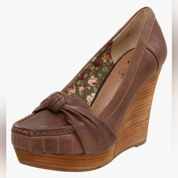 Seychelles,  Copenhagen Pump,‎ Dark Brown, Size 7 - Picture 1 of 13